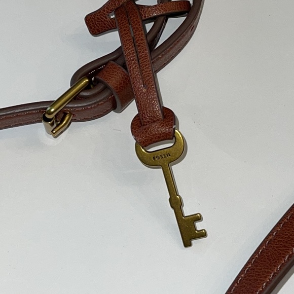 Fossil Women's Gabriella Printed PVC Small Flap Crossbody NWT - Picture 6 of 17